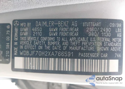 1999 Mercedes-Benz E 430 из США, поврежденный, VIN WDBJF70H2XA766591